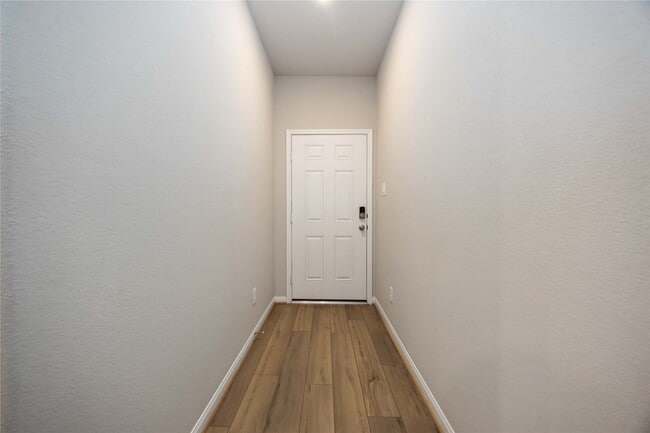 Building Photo - 7047 Silverleaf Oak St
