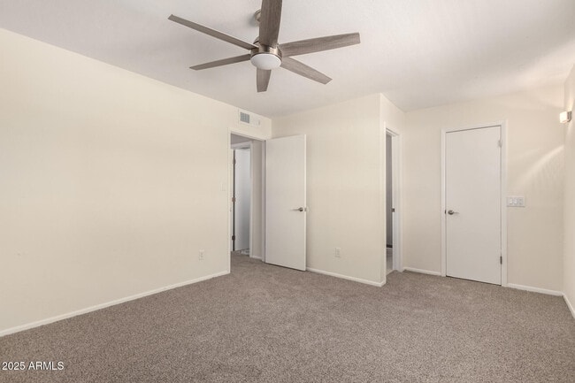 Building Photo - 4715 S Mill Ave