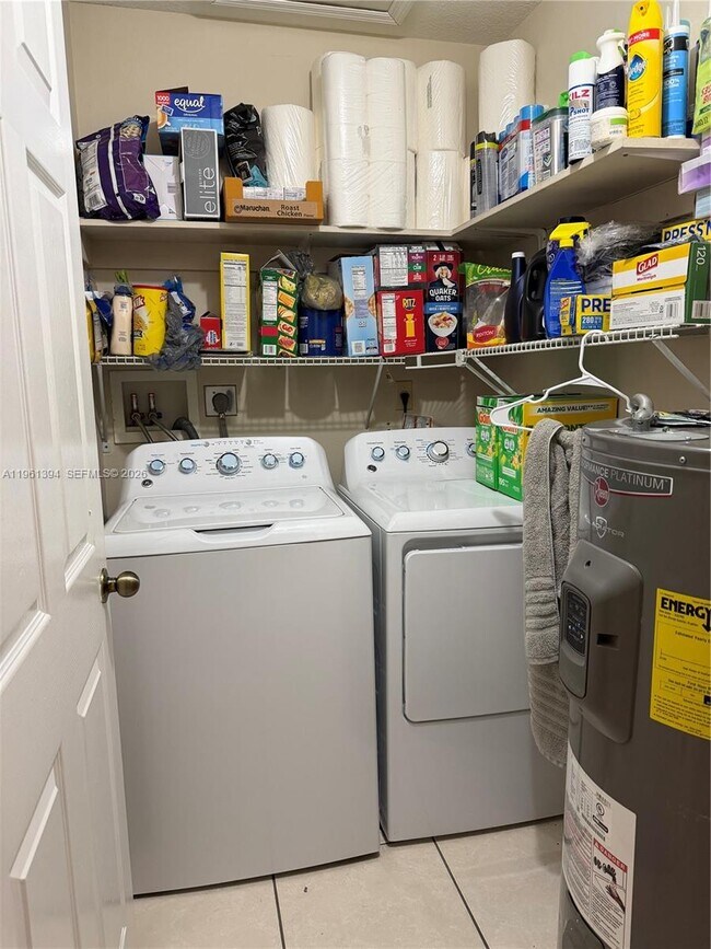 Building Photo - 4761 NW Flagler Terrace