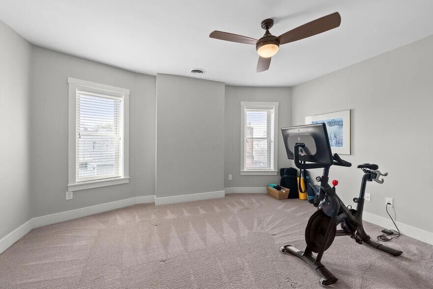 Building Photo - 144 Wilson Ave