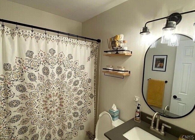 Building Photo - 1318 Ashton Rd