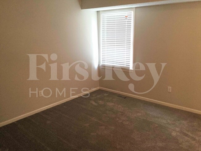 Building Photo - 1405 Andrea Dr