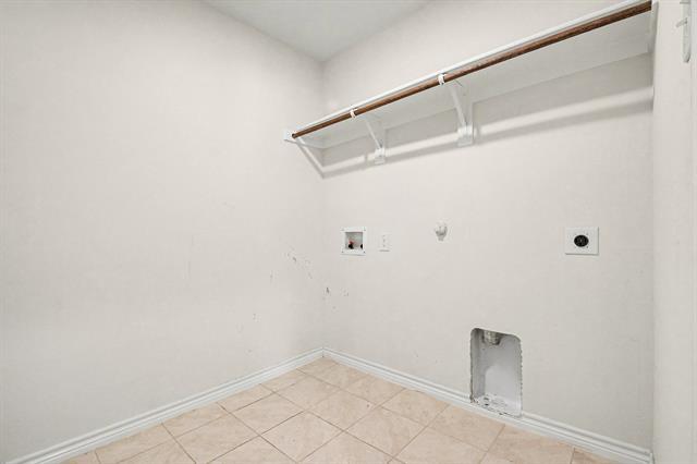 Building Photo - 611 Saddle Club Way