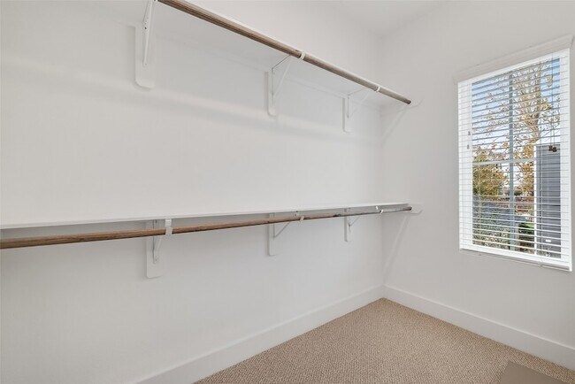 Building Photo - 314 Neyland St