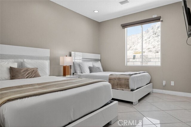 Building Photo - 12220 Skyline Dr