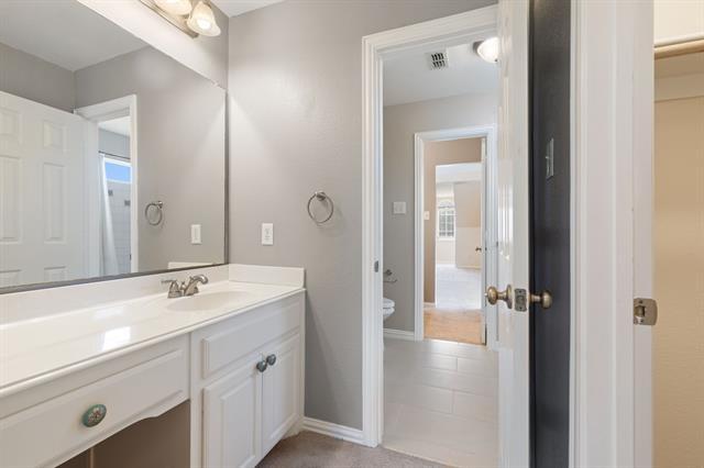 Building Photo - 2011 Teasbend Ln