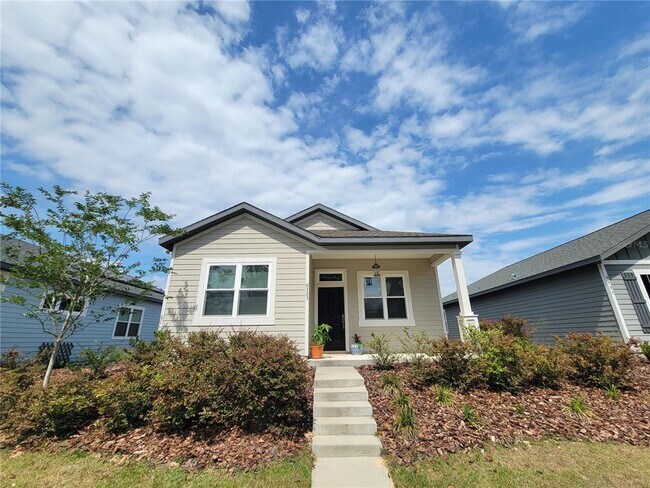 Building Photo - 6323 SW 47th Terrace