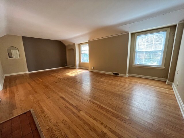 Living room/dining room combo - 3948 N Downer Ave