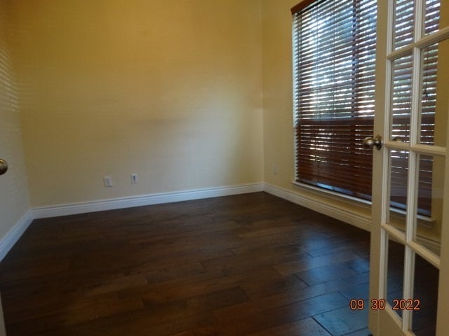 Building Photo - 9975 Red Cedar Dr