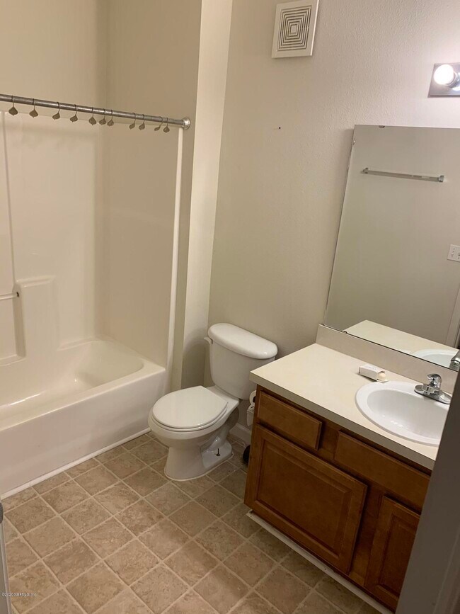 Building Photo - 3600 LENIN PEAK Ct