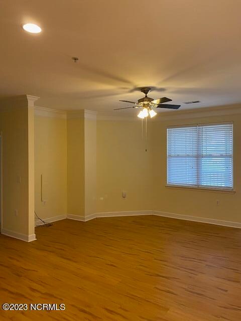 Building Photo - 395 S Crow Creek Dr
