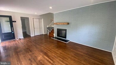 Building Photo - 6006 Windham Rd