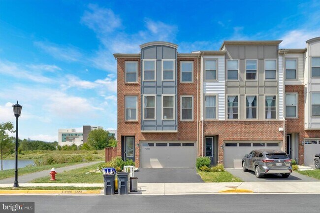 Building Photo - 42502 Dogwood Glen Square