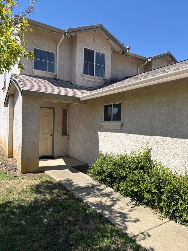 Building Photo - 1023 Burton Dr