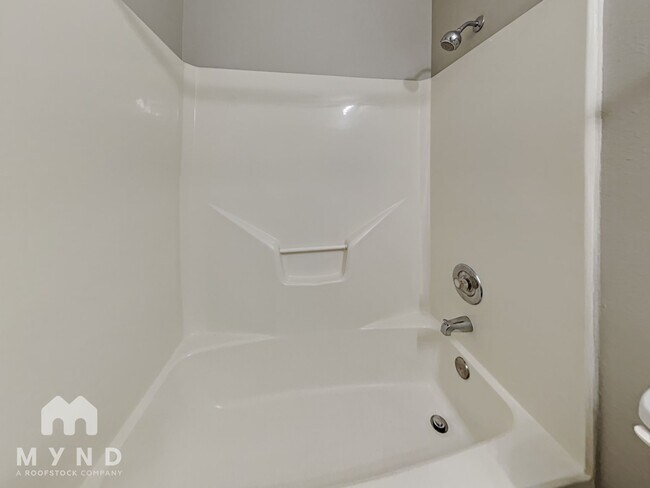 Building Photo - 19931 Bambiwoods Dr