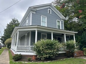 Building Photo - Historic 3 Bed 2 Bath Home in Downtown Was...