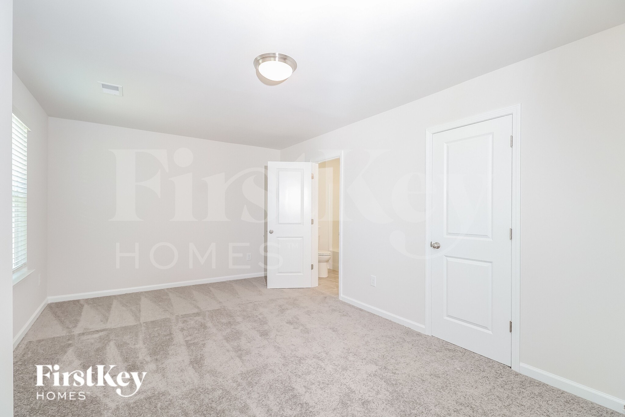 Building Photo - 627 Goldburn Wy