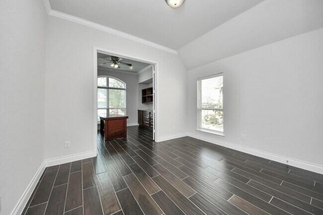 Building Photo - 28065 Woodland Bend Way