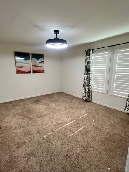 Building Photo - 1435 W Woodward Ave