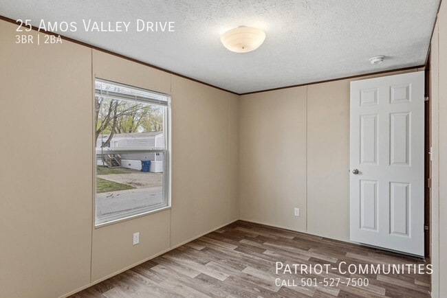 Building Photo - 25 Amos Valley Dr