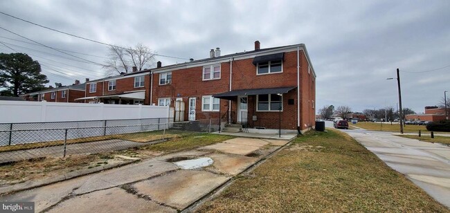 Building Photo - 4001 St Augustine Ln