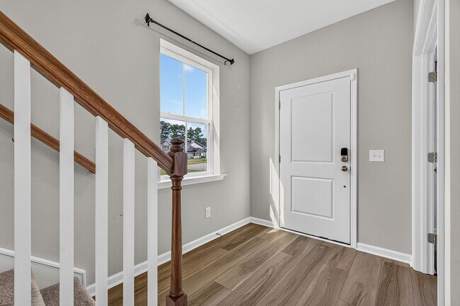 Building Photo - 204 Lake Minsi Dr