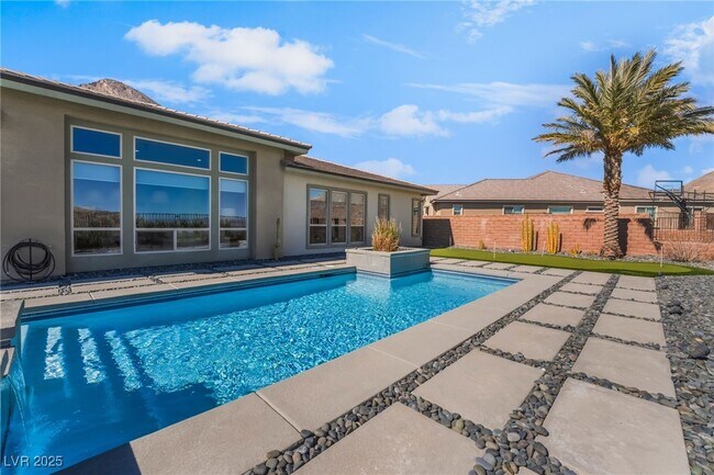 Building Photo - 3120 Greenscape Ln