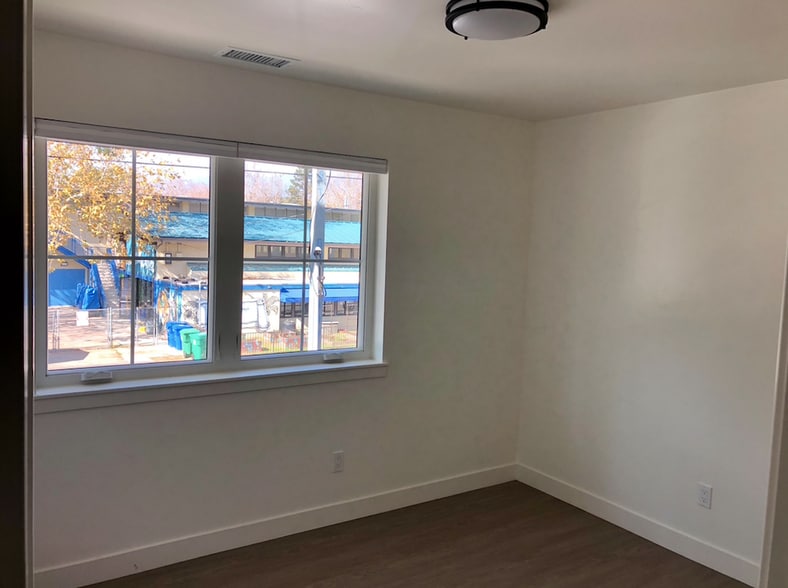 Bedroom 3 - 603 W Anapamu St