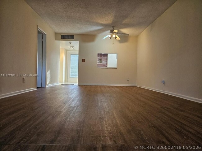 Building Photo - 5940 NW 64th Ave