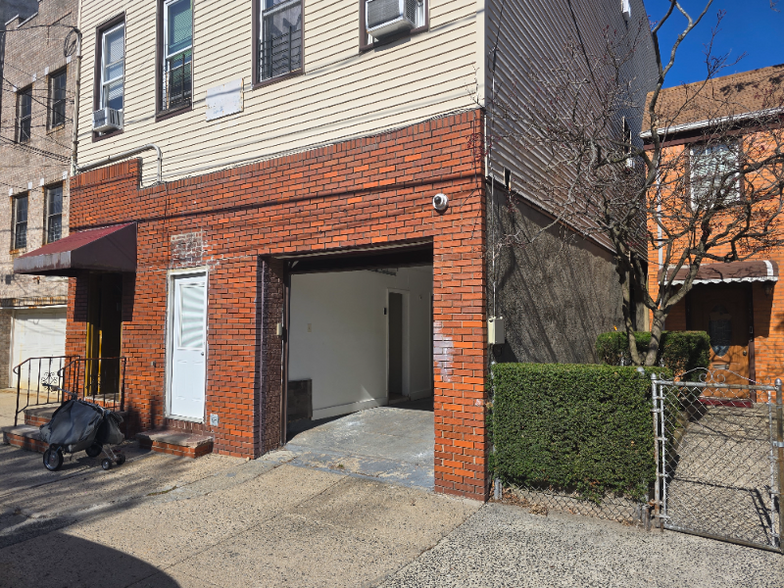 Building Photo - 171 Cambridge Ave