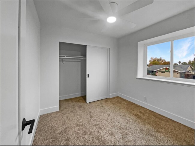 Building Photo - 7952 Summerplace Dr