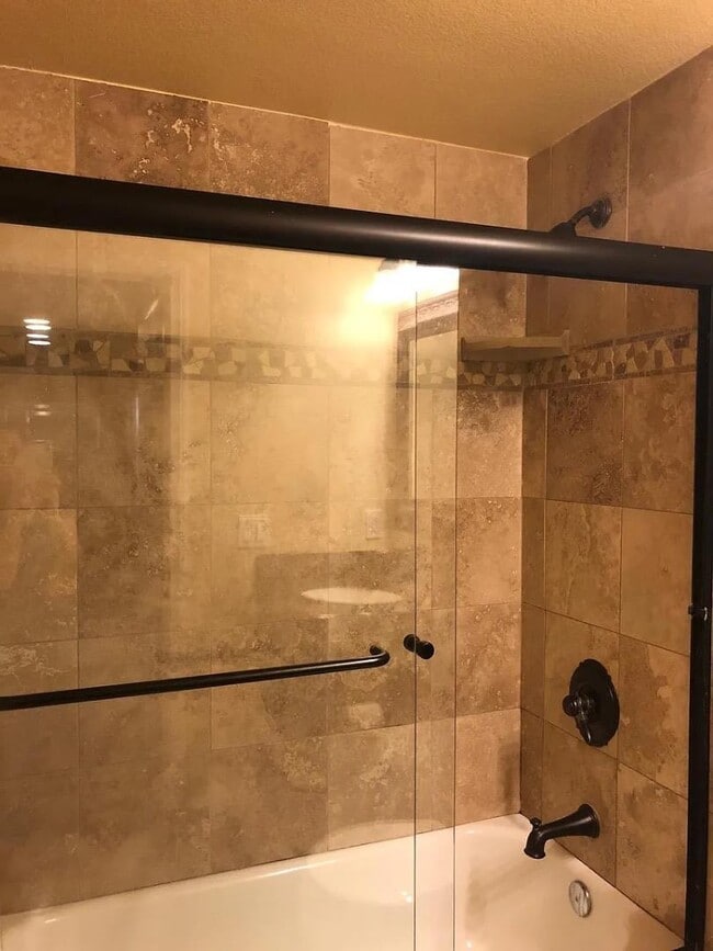 Building Photo - 3937 Nobel Dr