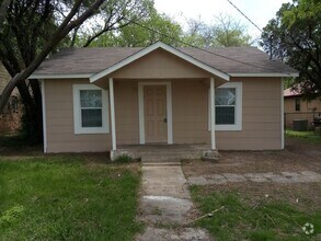 Building Photo - 2 Bedroom 1 bath home