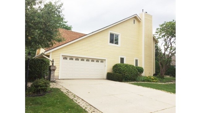 Building Photo - 14520 W Maylore Ct