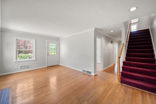 Building Photo - Make This Your Home!