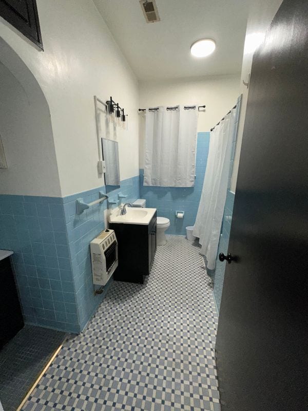 Building Photo - 1131 Eastview St