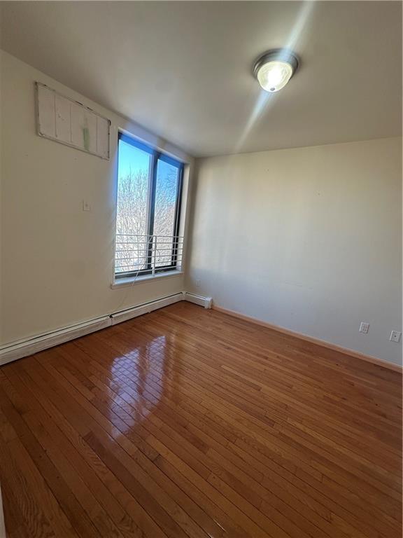 Building Photo - 2338 Dean St