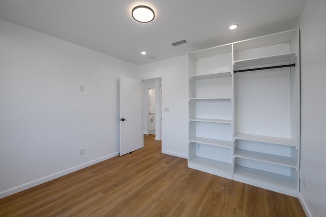 Building Photo - 6555 Darwell Ave