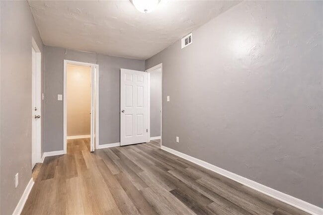 Building Photo - 3900 Locust Ave