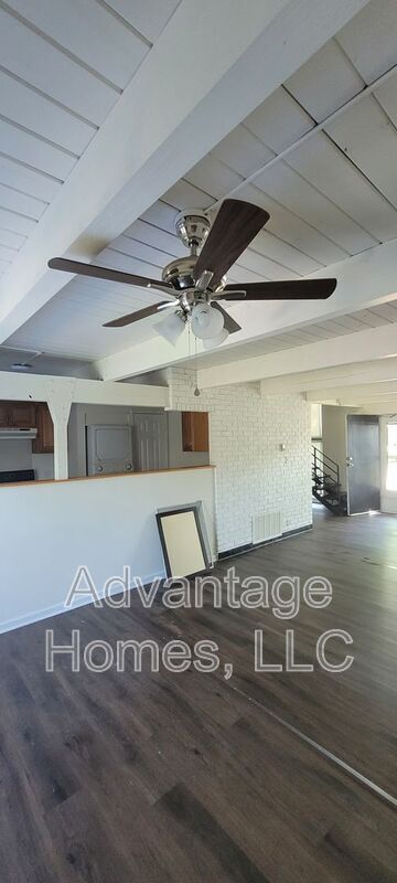 Building Photo - 936 N 71 St
