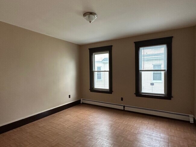 Building Photo - 17 Bowdoin St