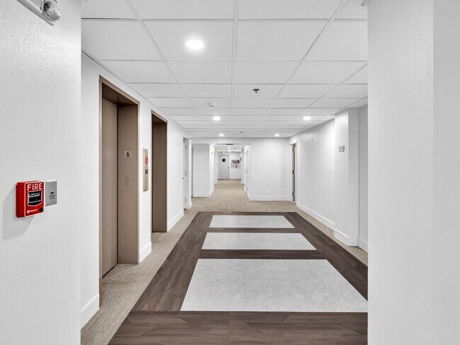 Building Photo - 4505 S Ocean Blvd