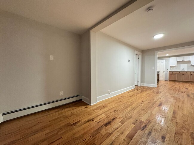 Building Photo - 145 Division St