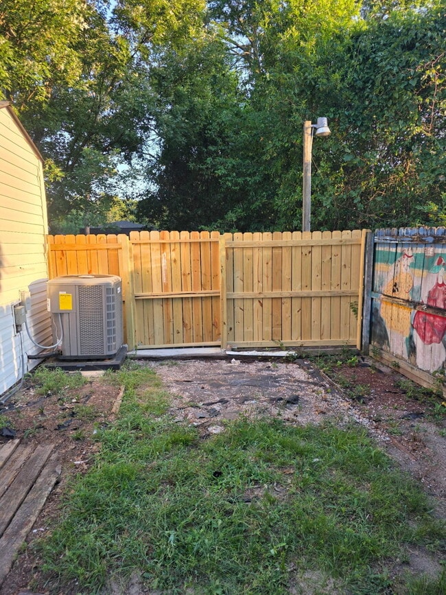 Building Photo - 2304 Winston Way
