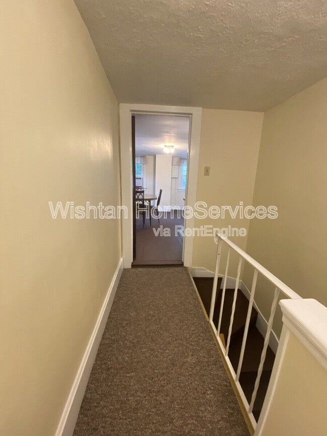 Building Photo - 525 S Lafayette St