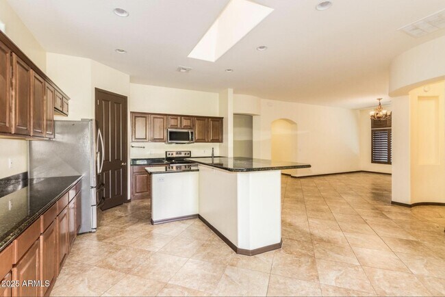 Building Photo - 3806 E Sunstream Way