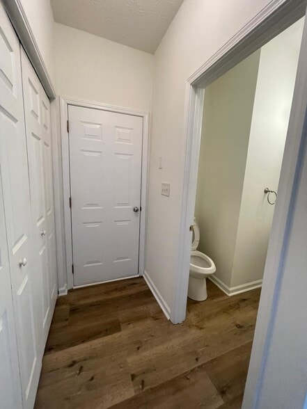 Building Photo - 3709 Hutchinson Trace Dr