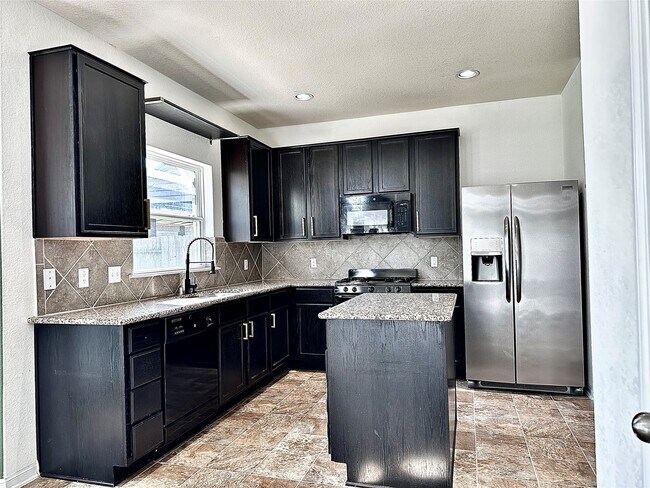 Building Photo - 15218 Loys Coves Ct