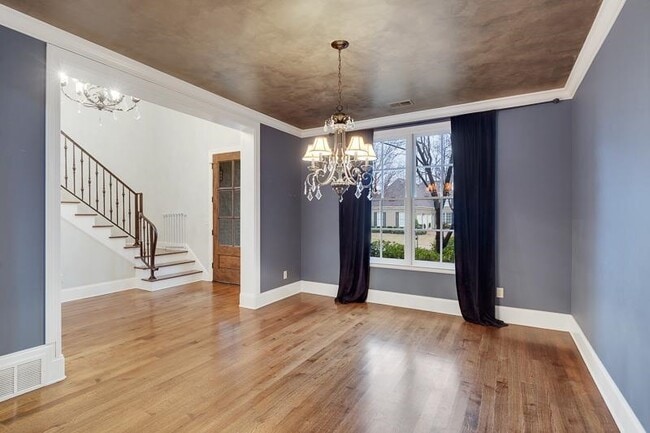 Building Photo - 10227 Matwood Oak Dr