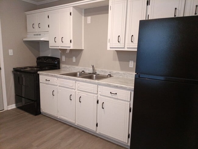 Building Photo - 1 Bed / 1 Bath Apartment in Harrisburg – Cozy & Convenient Living